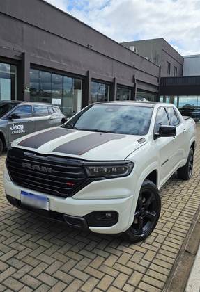 RAM RAMPAGE 2.0 HURRICANE 4 TURBO GASOLINA R/T 4X4 AUTOMÁTICO